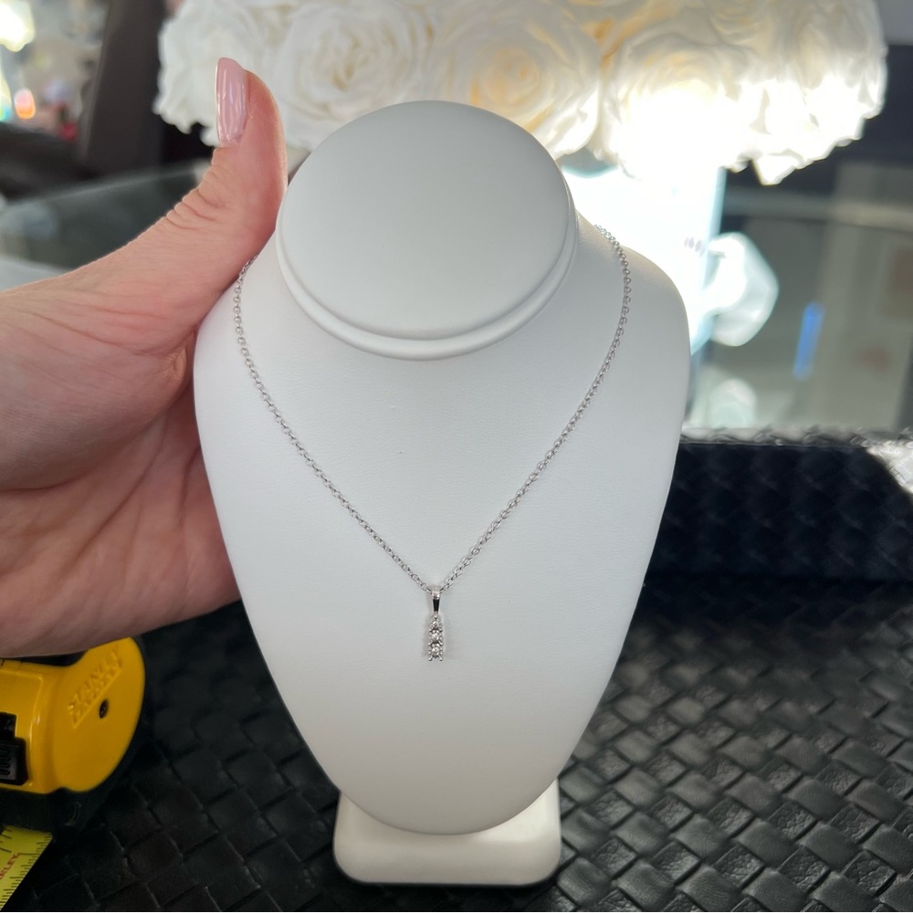 Beautiful .05CT Natural Diamond 3 Stone Drop Necklace .925 Silver